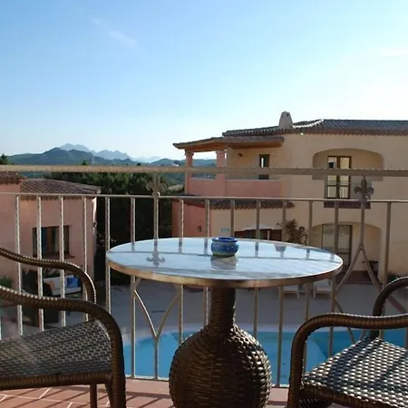 Monti Di Mola Otel 4*