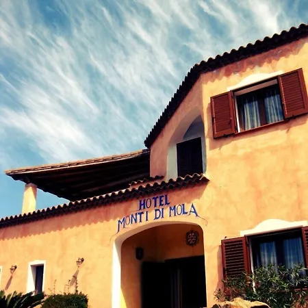 Hotel Monti Di Mola 4*