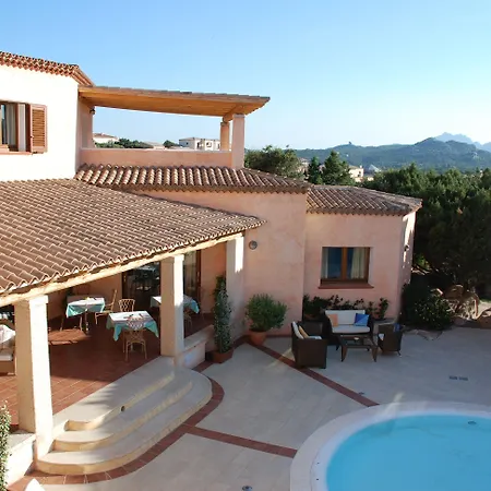 Hotel Monti Di Mola Porto Cervo
