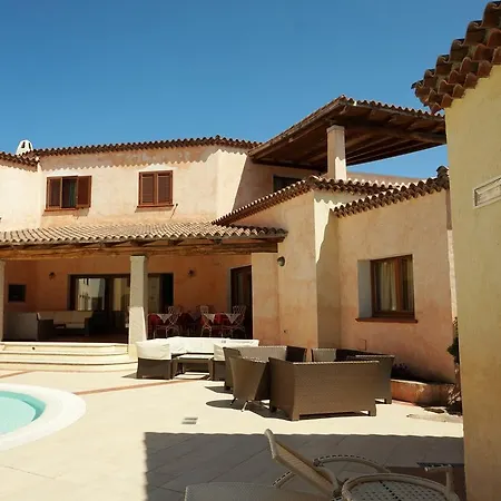 Otel Monti Di Mola Porto Cervo