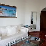 Готель Monti Di Mola