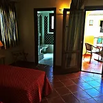 Hotel Monti Di Mola 4*