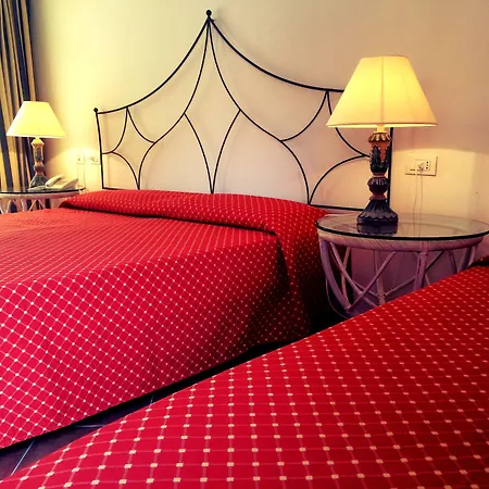 モンティ ディ モーラ 4*