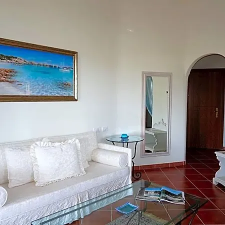 Hotel Monti Di Mola 4*