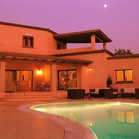 Hotel Monti Di Mola 4*