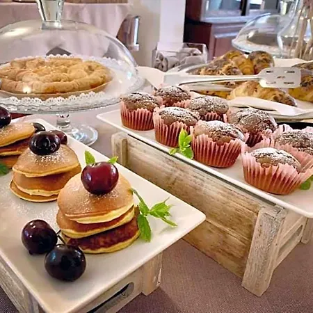 Monti Di Mola Hotel
