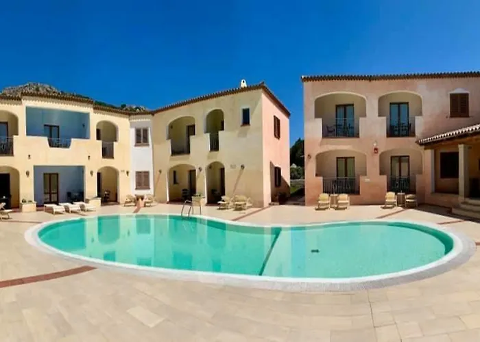 מלון Monti Di Mola פורטו צ'רבו