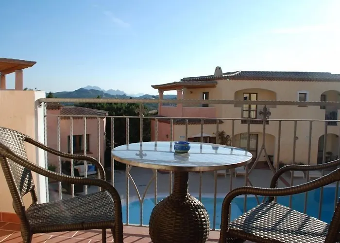 Monti Di Mola Otel 4*