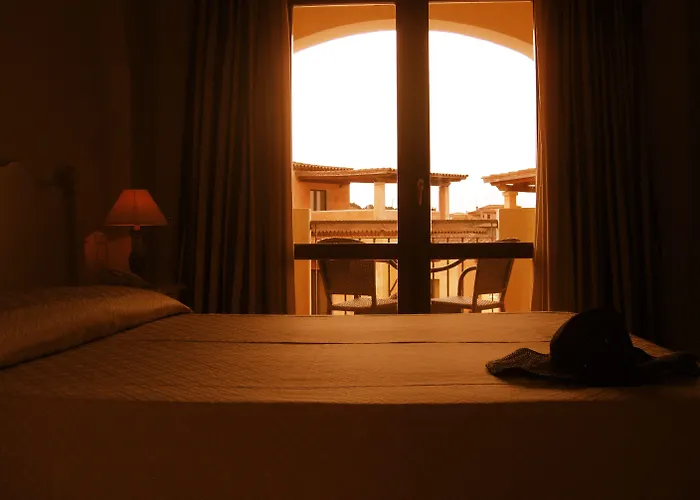 Otel Monti Di Mola 4*