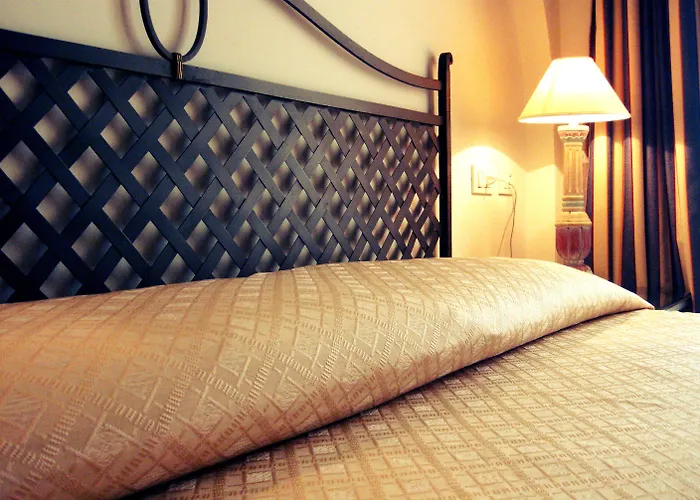 Monti Di Mola מלון