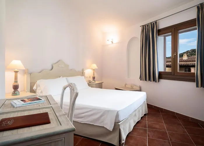 Monti Di Mola Hotel 4*