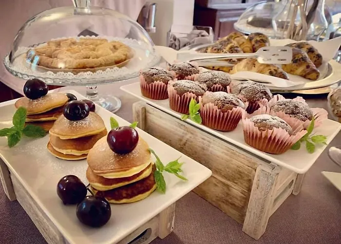 Monti Di Mola Hotel 4*